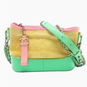 Authentic Chanel Gabrielle Doo Chanel Suede x Vintage Calf Chain Shoulder